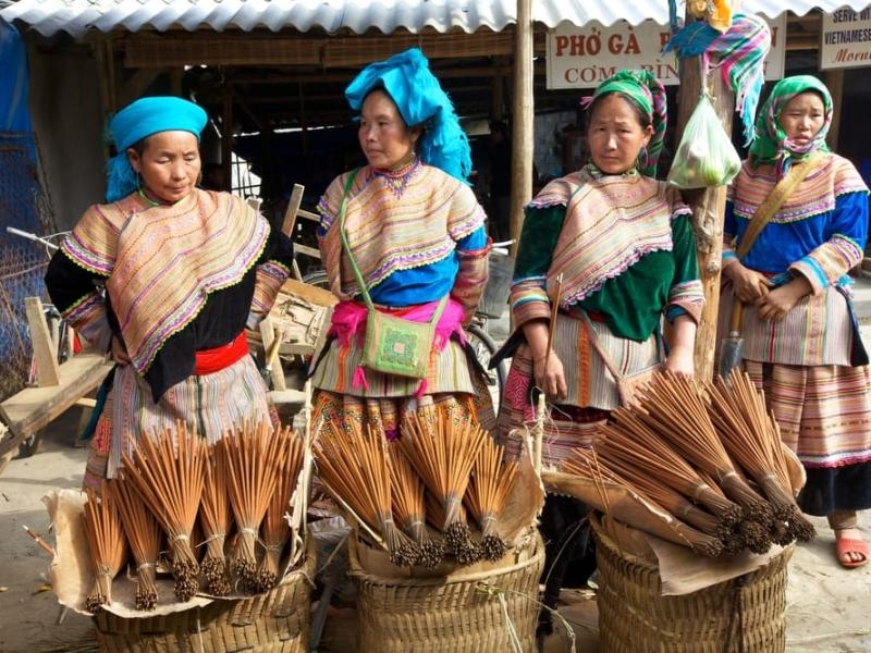 Donne-Hmong-Vietnam.jpg