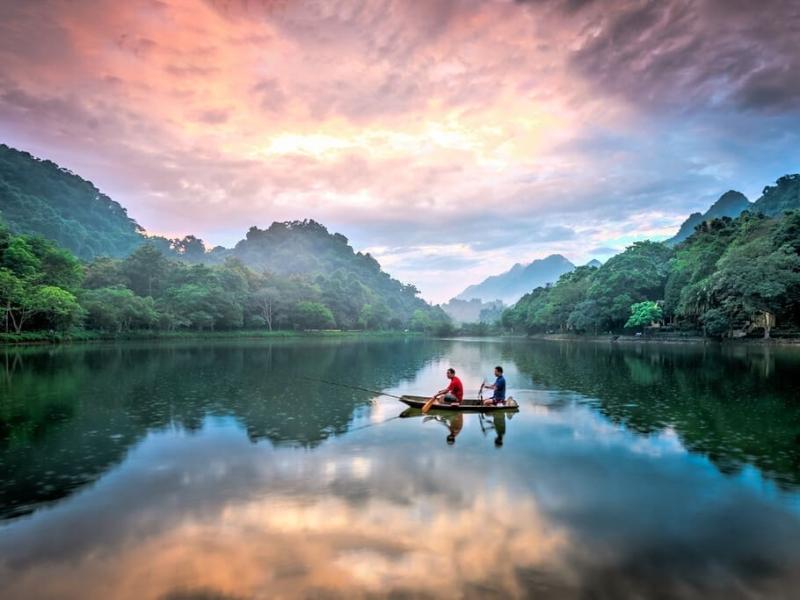Hoang-Xuan-Thuy-2-cai.jpg