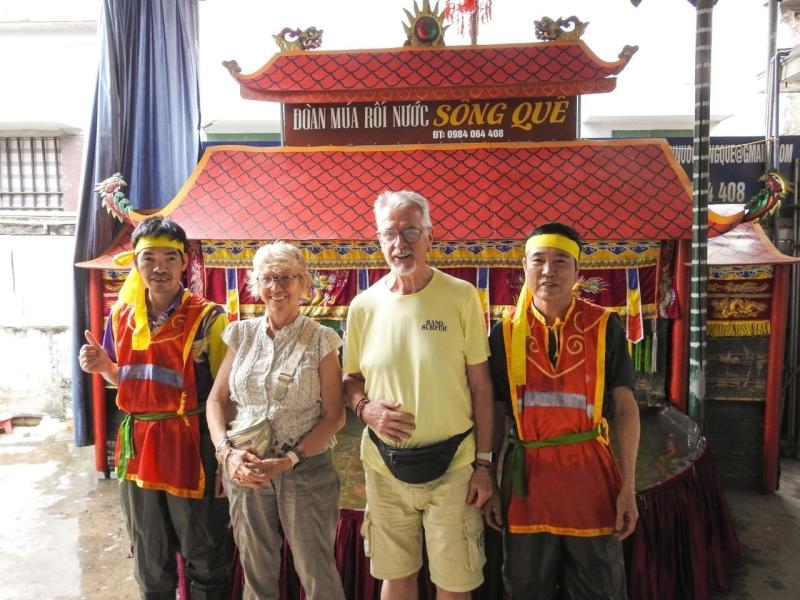 Viaggiatori-in-Vietnam.jpg