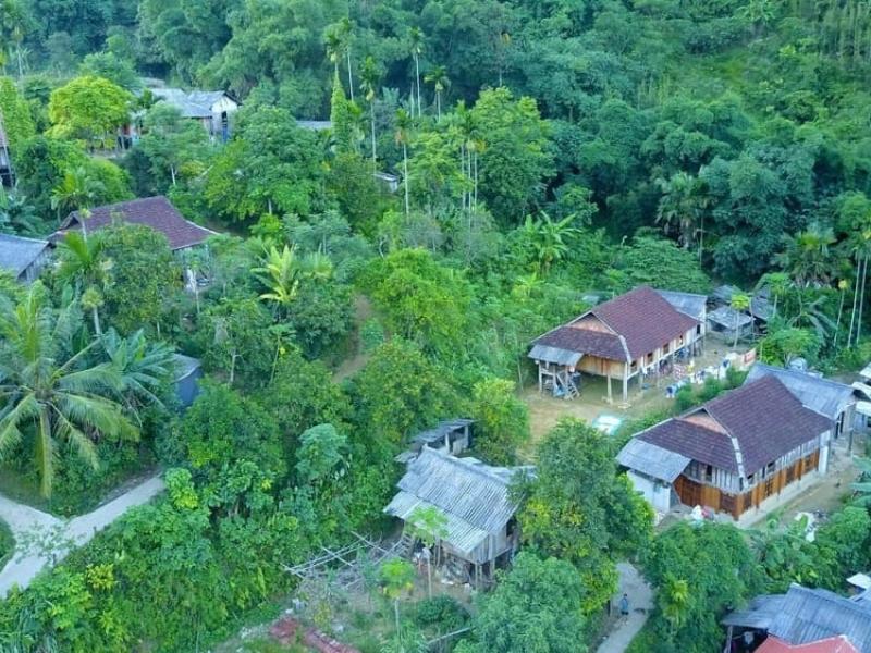 Villaggio-Vietnam.jpg
